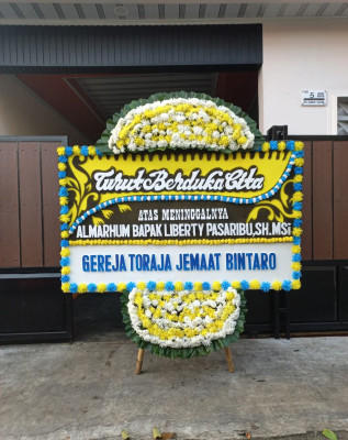 Papan Bunga Duka di Inggerus