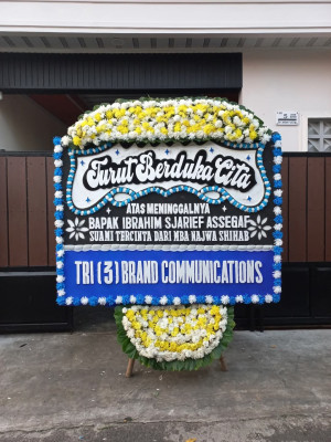 Papan Bunga Duka di Inggerus